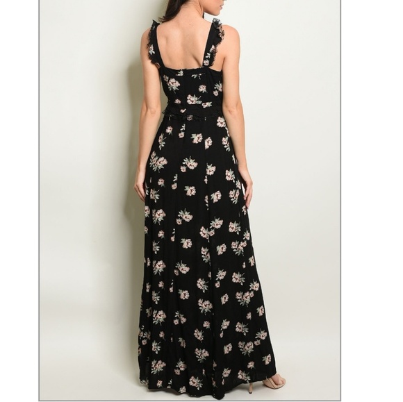 🖤Black Ruffle Sun Dress - Picture 2 of 3